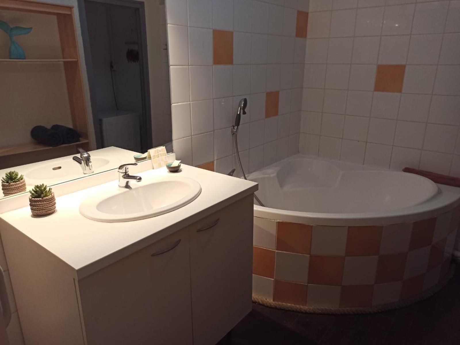 Centre Perpignan, A Deux Pas Du Castillet, Appart T3 75M2 A 10Min De Plages Pre Des Commerces מראה חיצוני תמונה